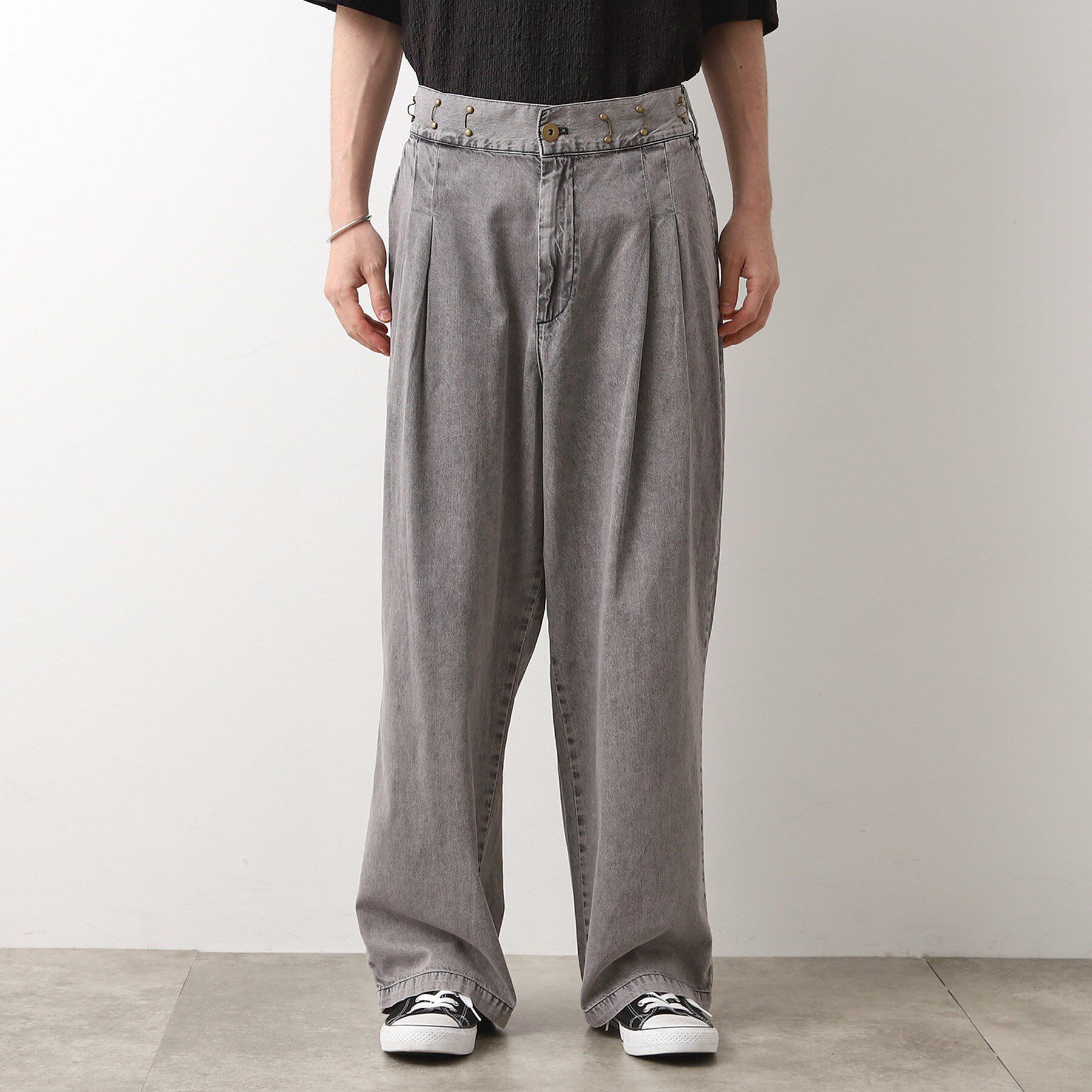 THE SHOP TK「ツータックワイドデニムパンツ」|その他|