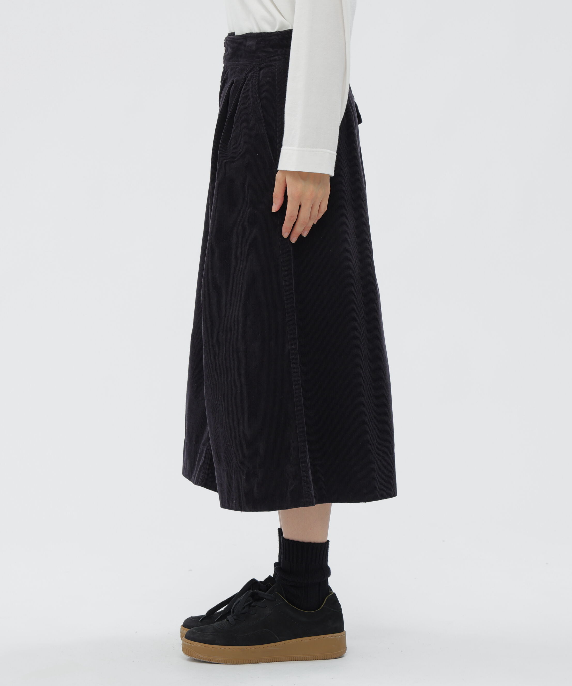 MHL.「DRY COTTON NEEDLECORD SKIRT」|スカート|