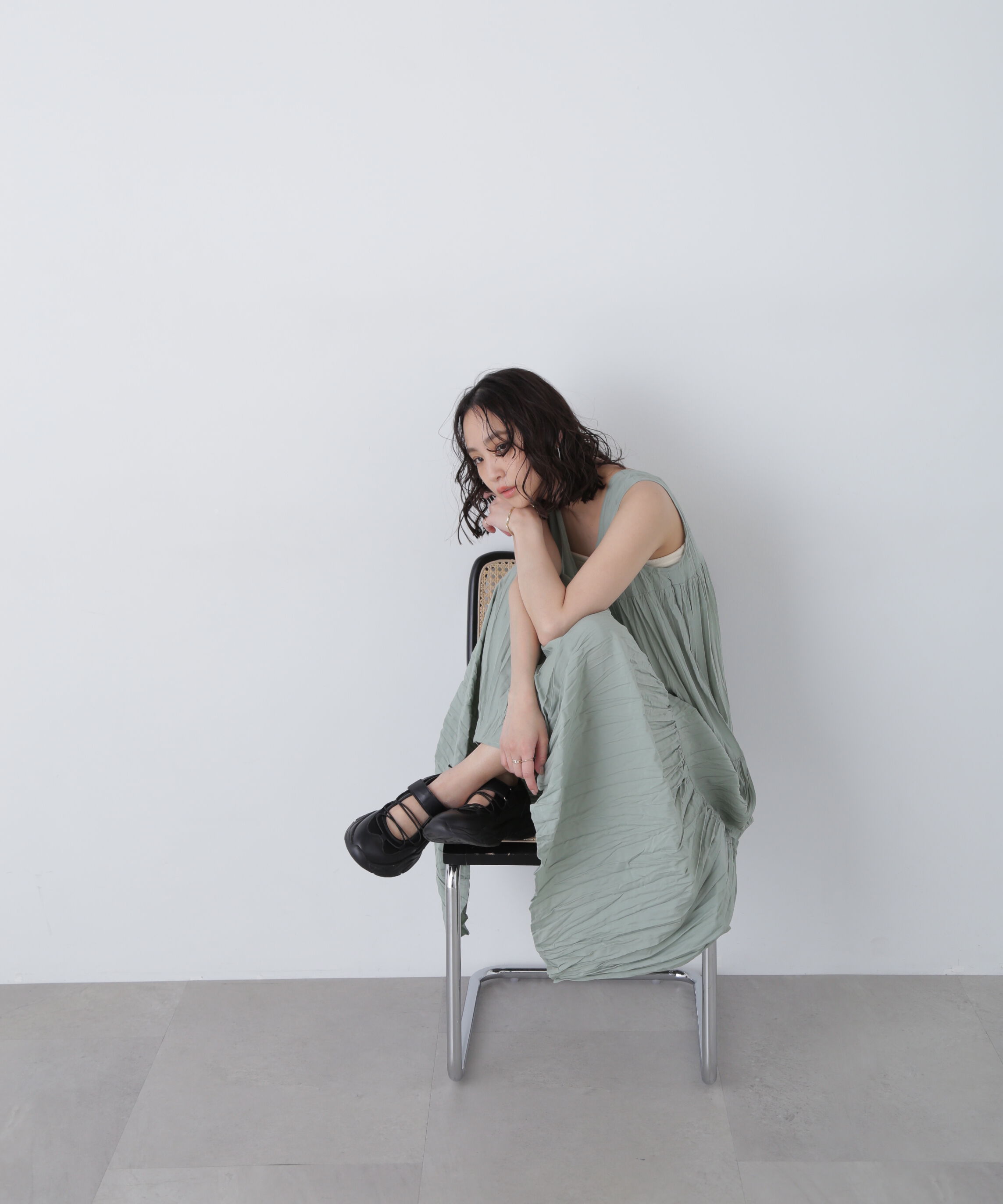  「ワッシャーティアードノースリーブワンピース」|ワンピース|