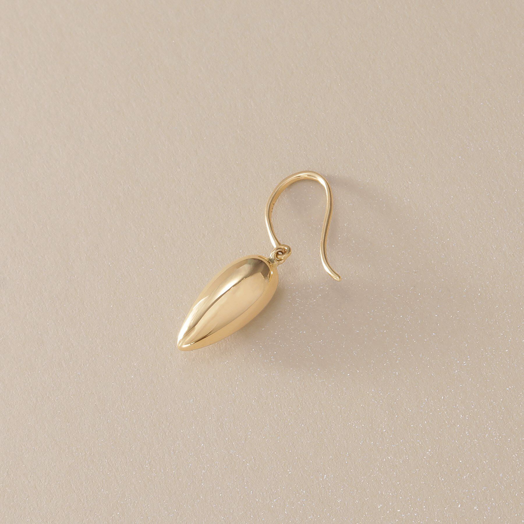 COCOSHNIK「K10中空ドロップシェイプ フックピアス」|ピアス|