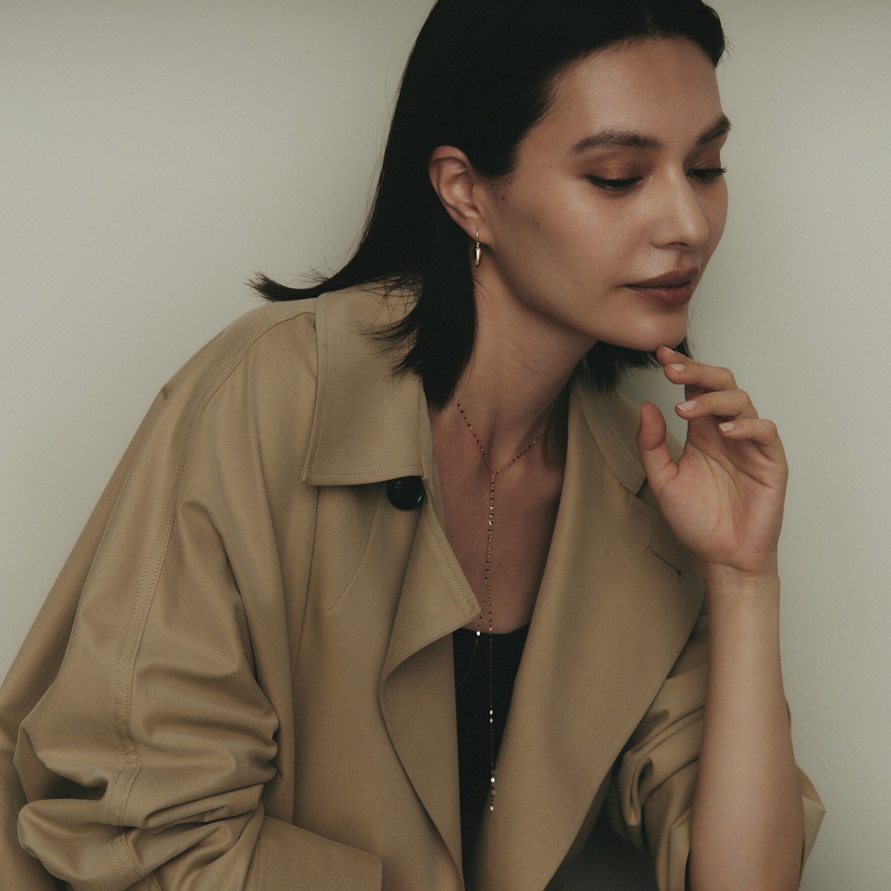 COCOSHNIK「K10中空ドロップシェイプ フックピアス」|ピアス|