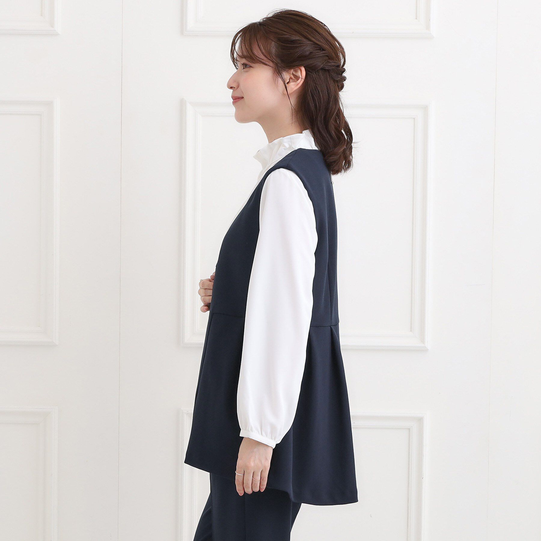 SHOO･LA･RUE「【洗濯機可/イージーケア/ストレッチ】きちんと楽に。カットジョーゼットペプラムジレ」|ベスト・ジレ|