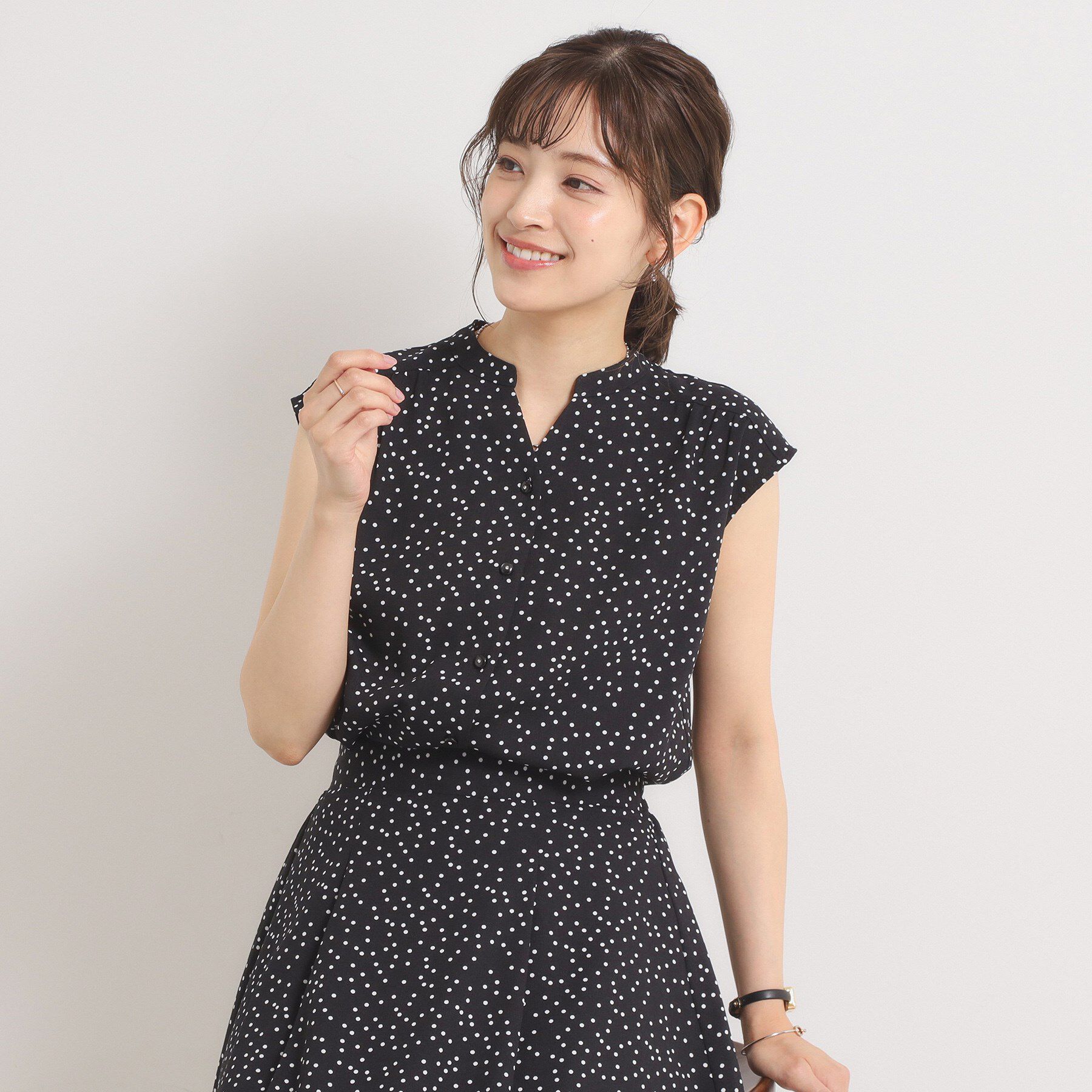 ITS&rsquo;DEMO「【UVカット／速乾／冷感／洗濯機OK／洗濯後しわになりにくい】麻調ストレッチ前開きブラウス＜ラク服シ」|シャツ・ブラウス|