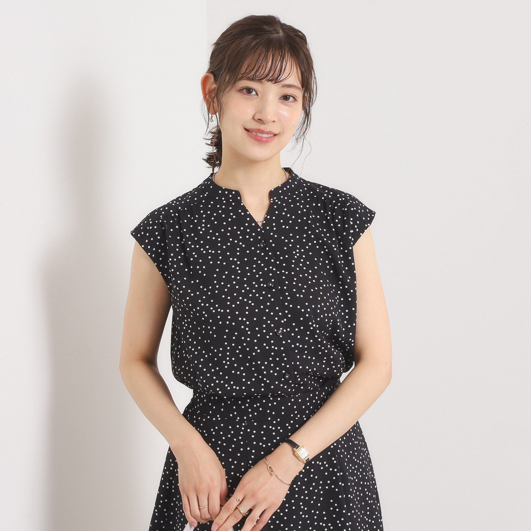 ITS&rsquo;DEMO「【UVカット／速乾／冷感／洗濯機OK／洗濯後しわになりにくい】麻調ストレッチ前開きブラウス＜ラク服シ」|シャツ・ブラウス|ブラック(119)