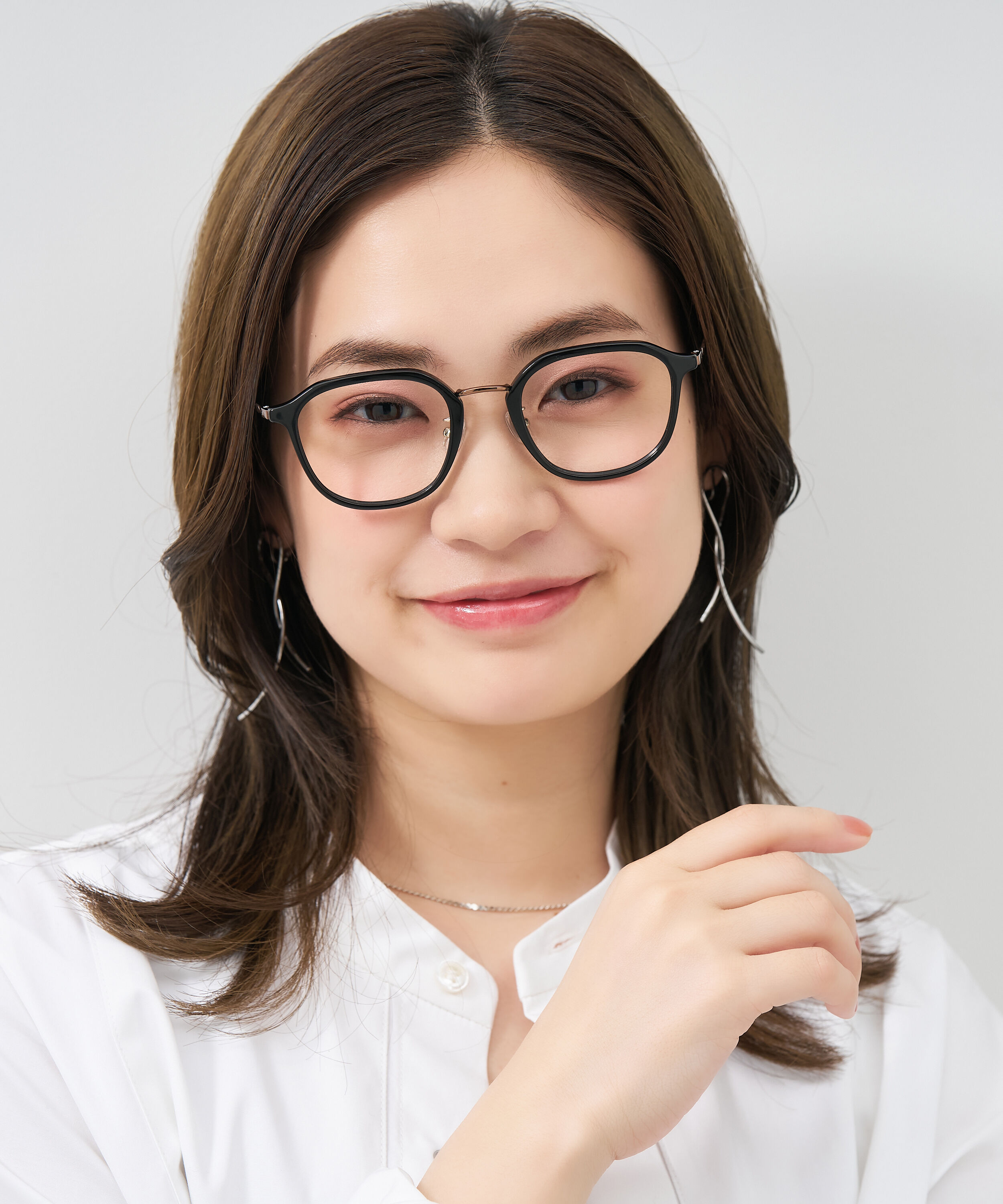  「ウェリントン型 大人可愛いメガネ トレンド感&times;きちんと感のあるデザイン｜黒縁 クリア レンズ交換券付き」|メガネ|