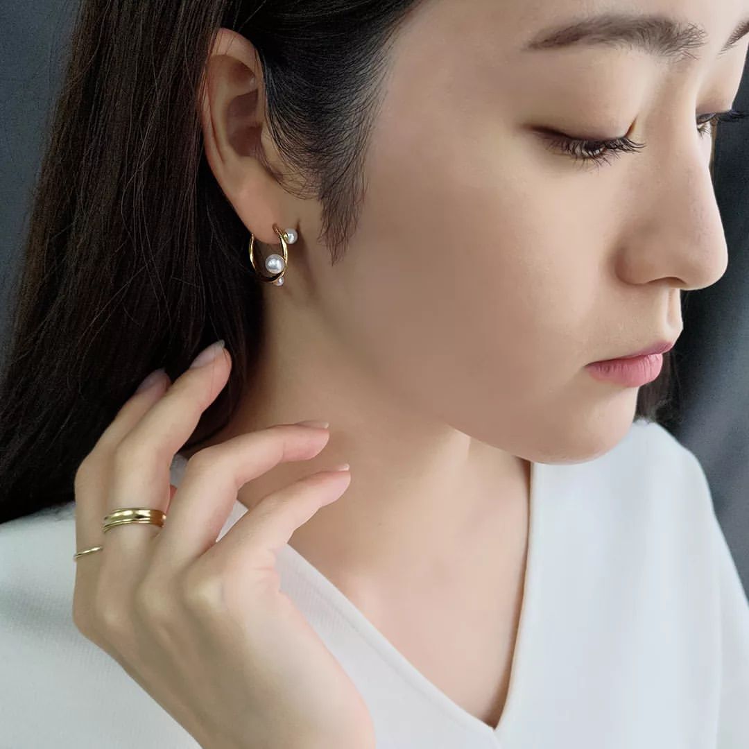  「silver925 パールビジュー ランダム フープピアス（ニッケルフリー）」|ピアス|