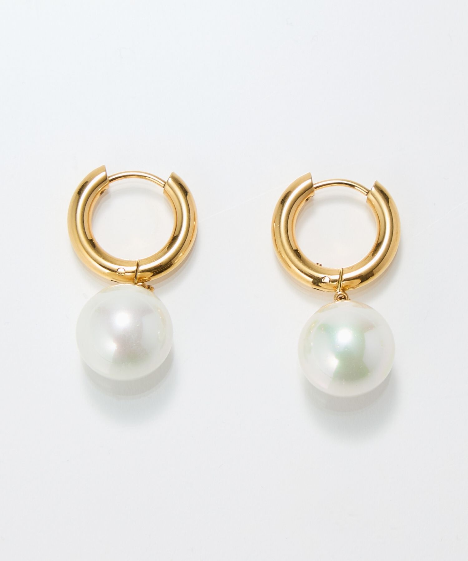 Phoebe「【金属アレルギー対応】カルチャードパールフープピアス/ステンレス/大ぶり/存在感◎/主役級」|ピアス|