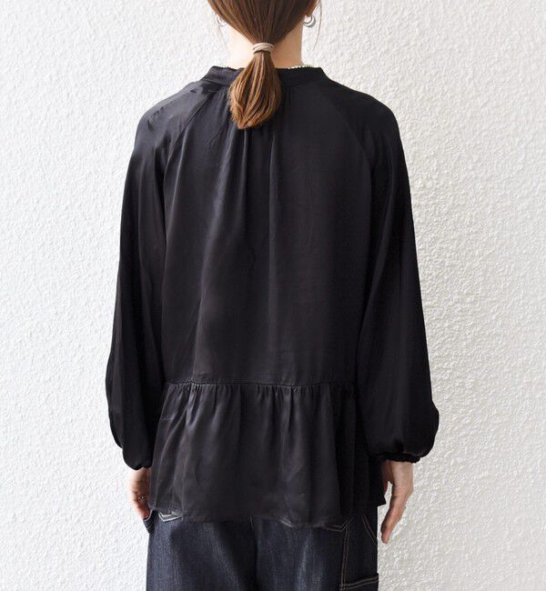 SHIPS any「SHIPS any:〈洗濯機可能〉サテン 刺繍 スキッパー ペプラム ブラウス」|シャツ・ブラウス|