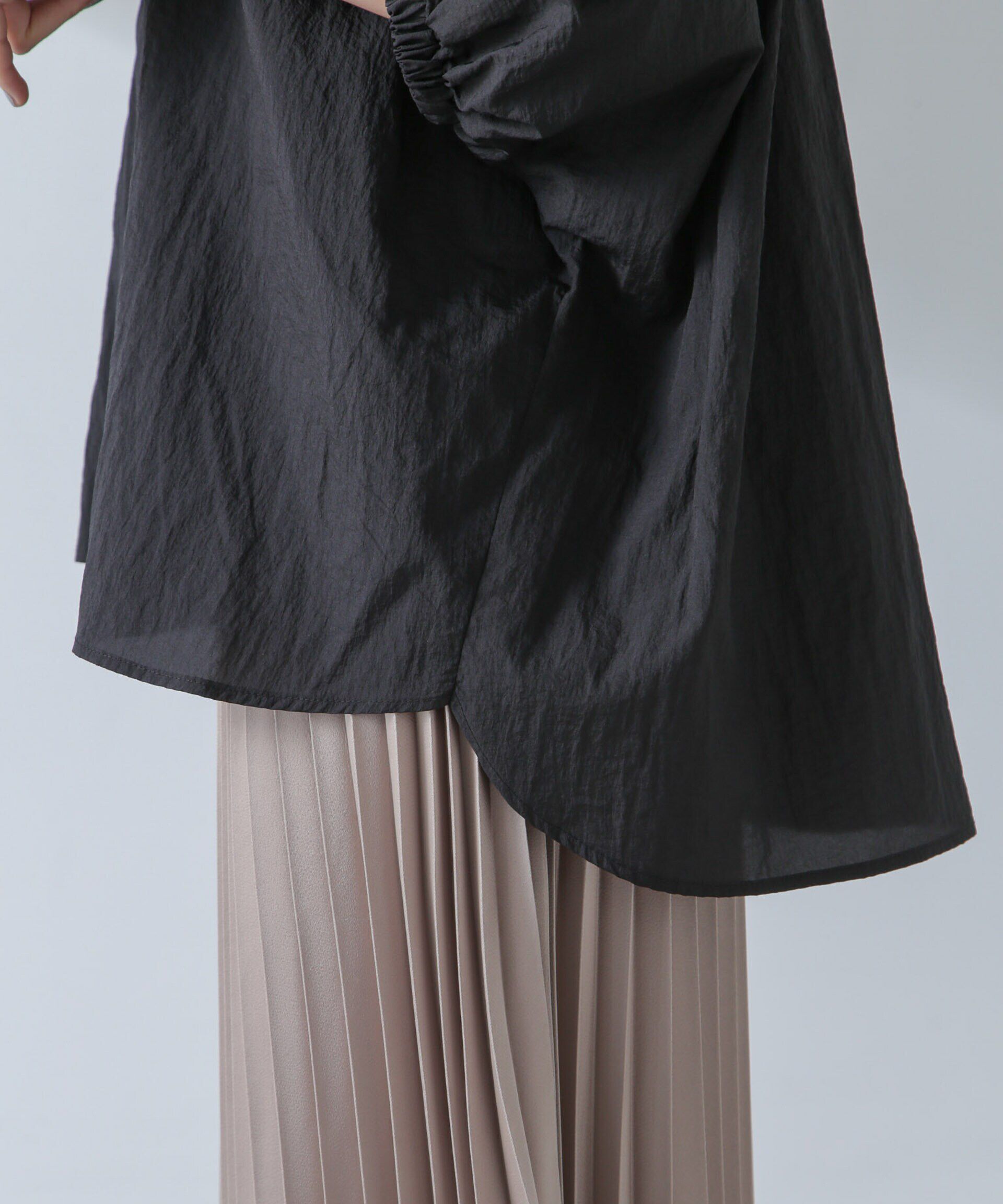 nano･universe「ナイロンタッサーオフショルダーブラウス(セットアップ可）」|シャツ・ブラウス|