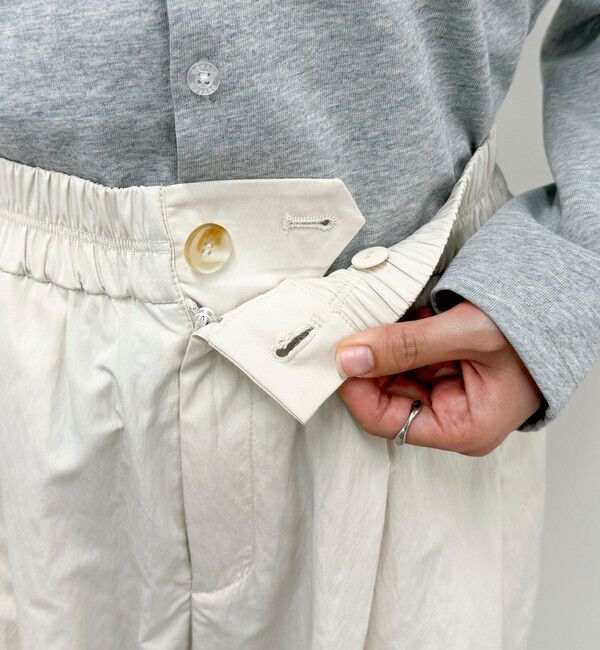 fredy emue「ナイロンギャザータックパンツ」|チノ|