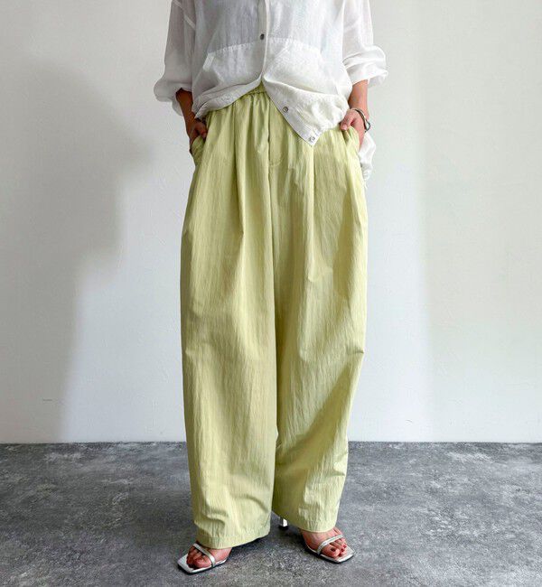 fredy emue「ナイロンギャザータックパンツ」|チノ|イエロー