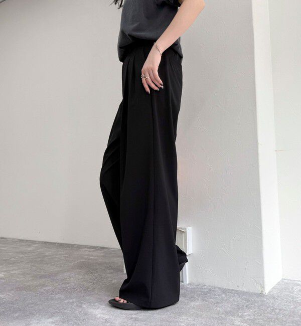 fredy emue「【吸水速乾/接触冷感/ウォッシャブル/防シワ加工】接触冷感タックスラックスパンツ」|スラックス|