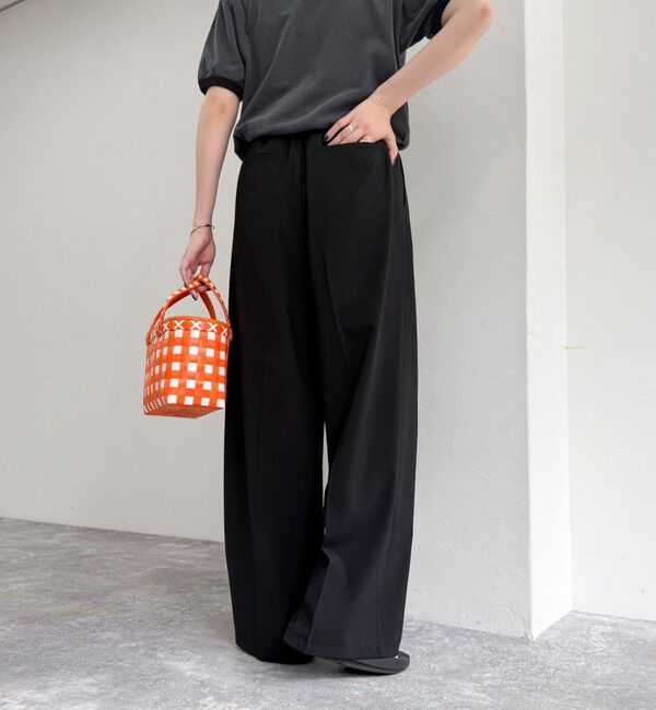 fredy emue「【吸水速乾/接触冷感/ウォッシャブル/防シワ加工】接触冷感タックスラックスパンツ」|スラックス|