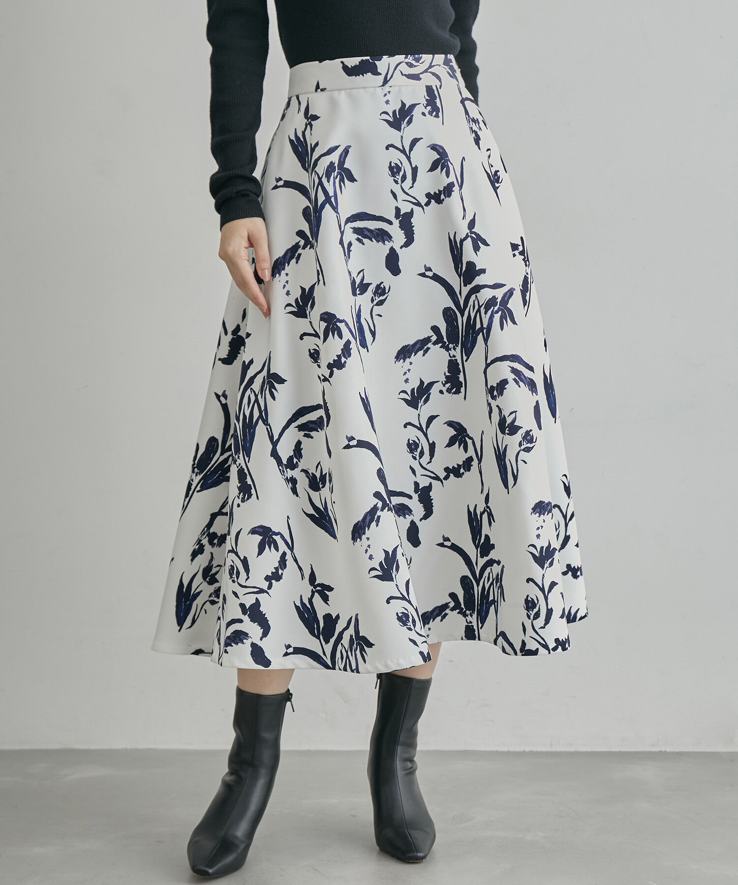 ROPE「サテンフレアスカート（無地/花柄）」|スカート|オフホワイト(15)