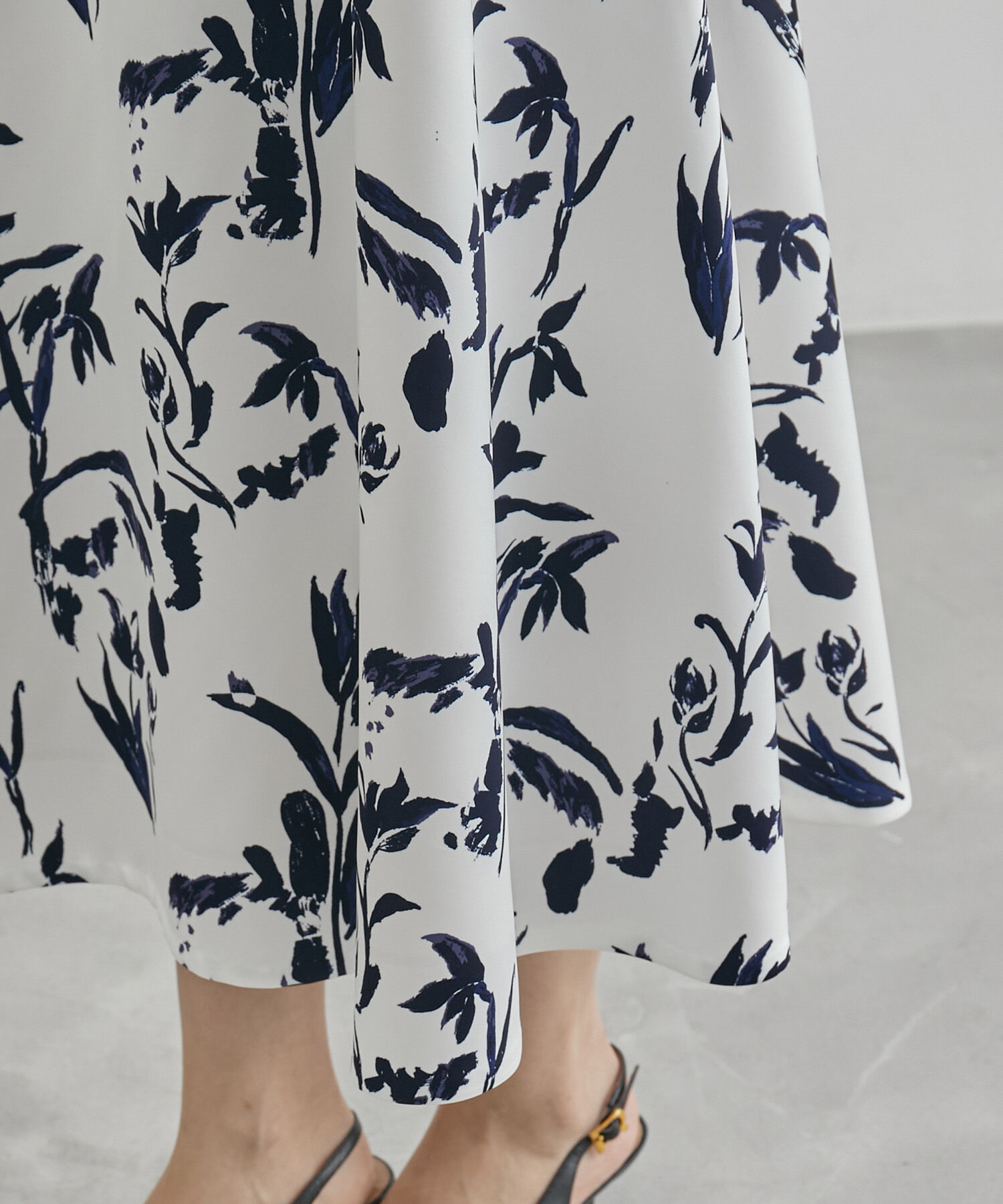 ROPE「サテンフレアスカート（無地/花柄）」|スカート|