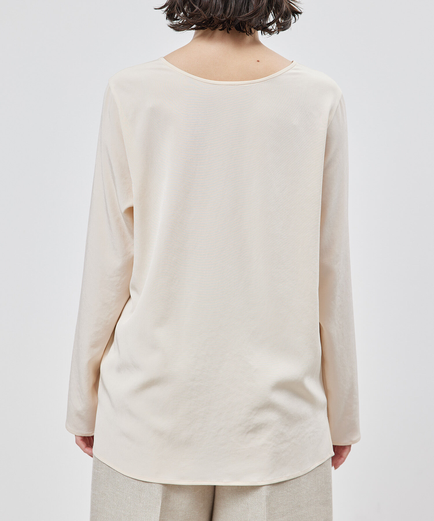 ROPE「シルクライクサテン長袖Tシャツ」|Tシャツ・カットソー|