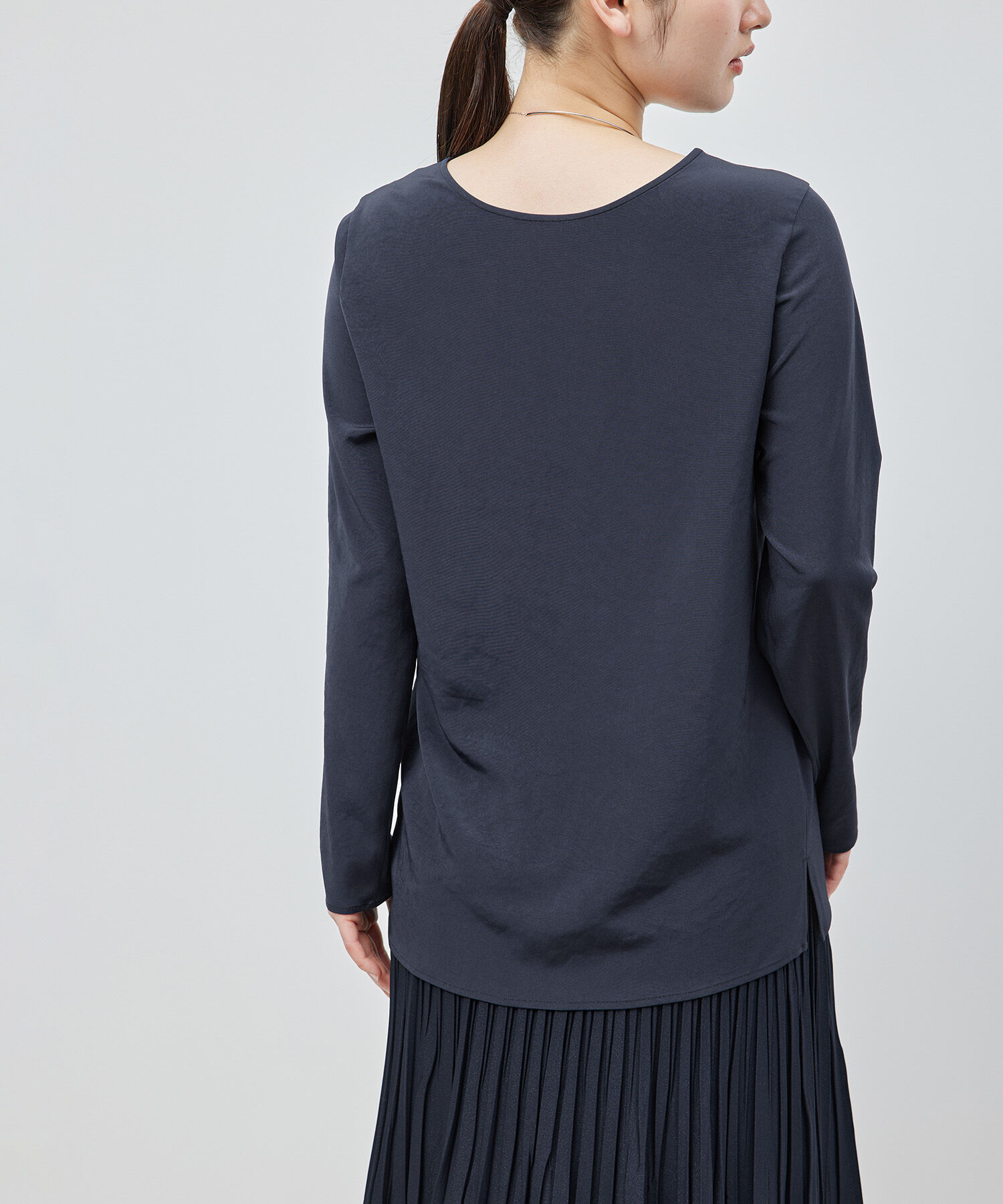 ROPE「シルクライクサテン長袖Tシャツ」|Tシャツ・カットソー|