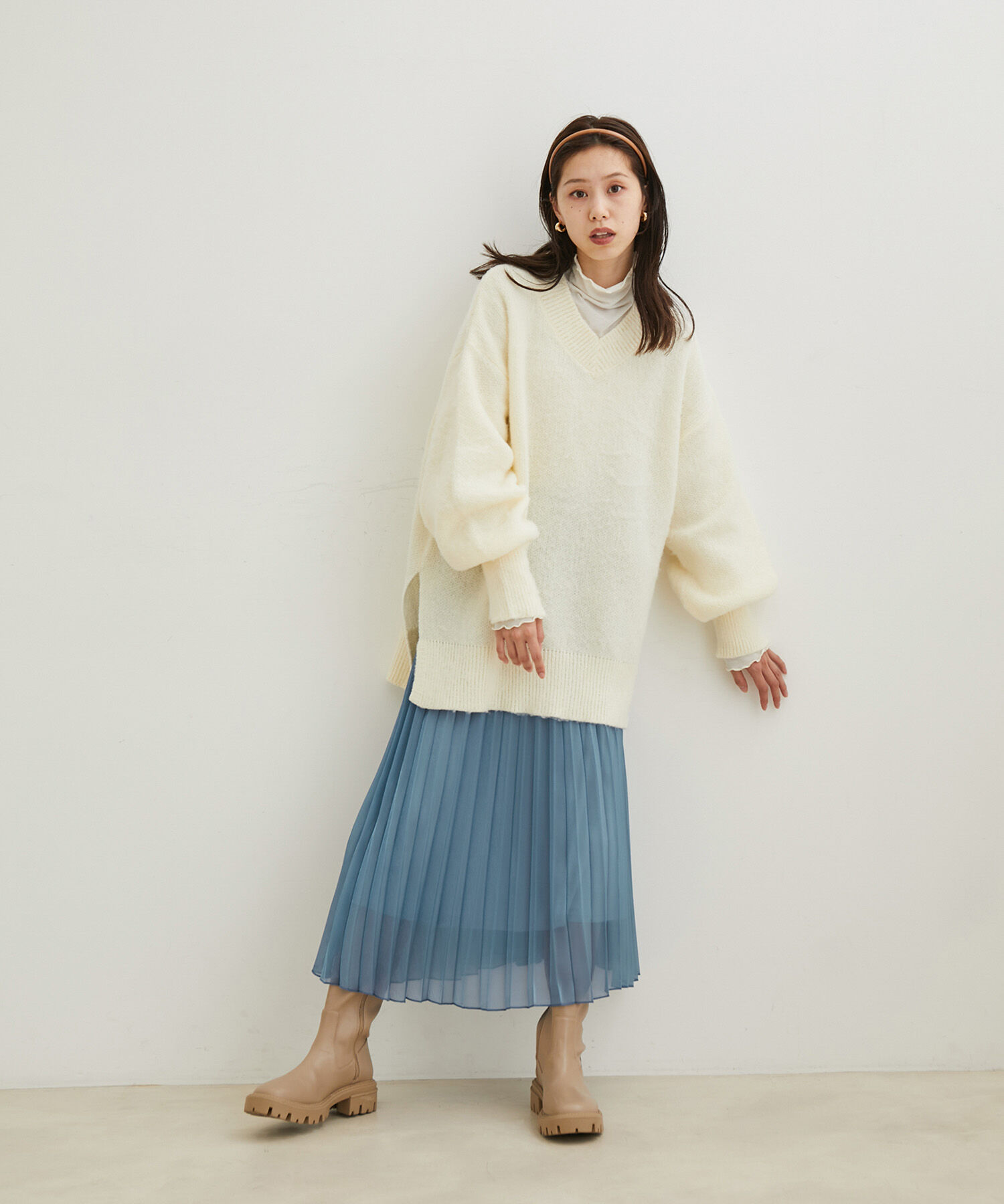 VIS「アート柄＆無地アソートふわふわVネックニット」|ニット・セーター|