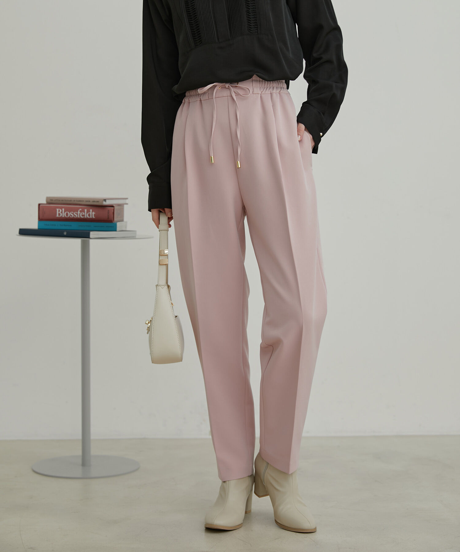 VIS「ドロストイージーテーパードパンツ」|スラックス|