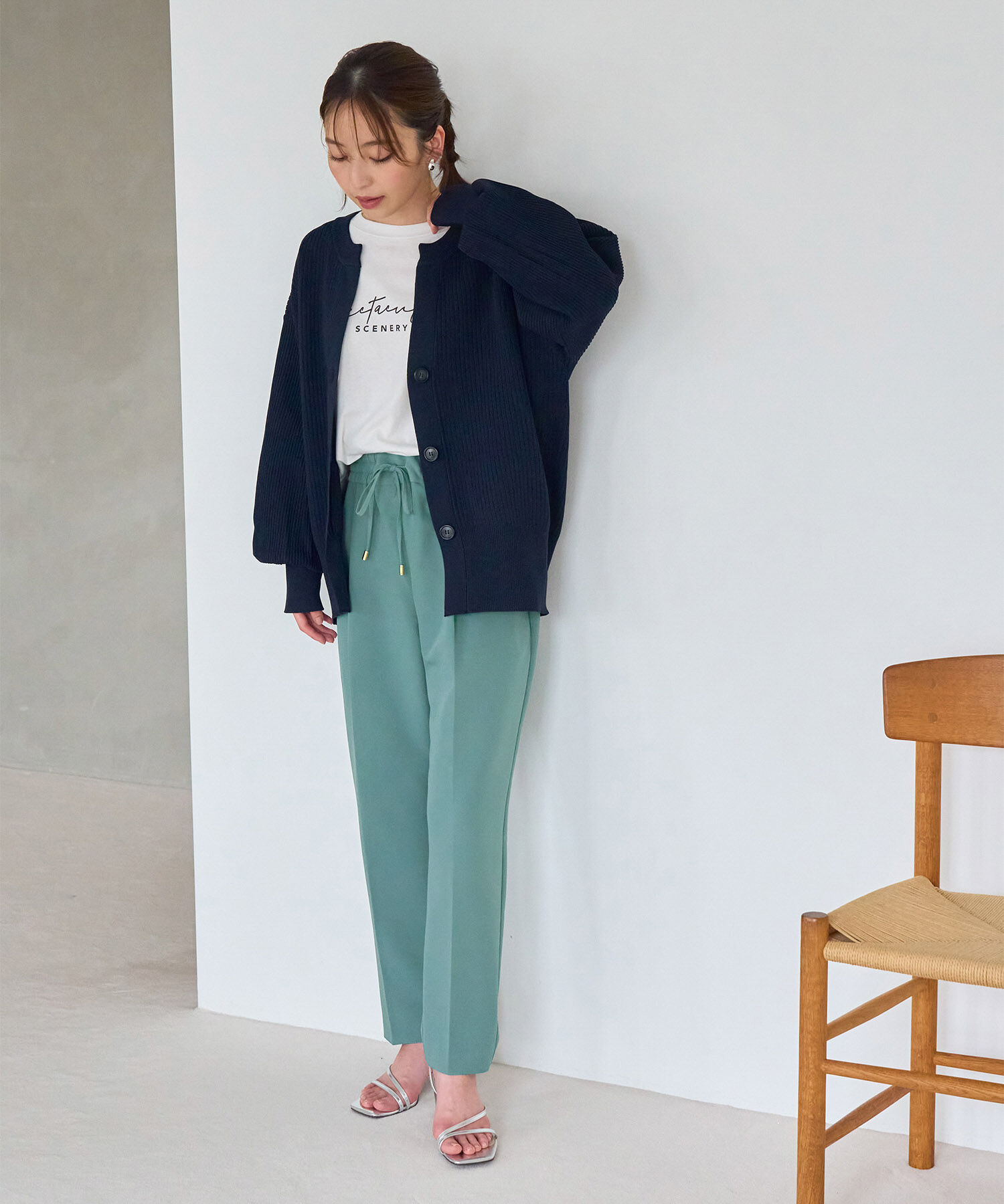 VIS「ドロストイージーテーパードパンツ」|スラックス|