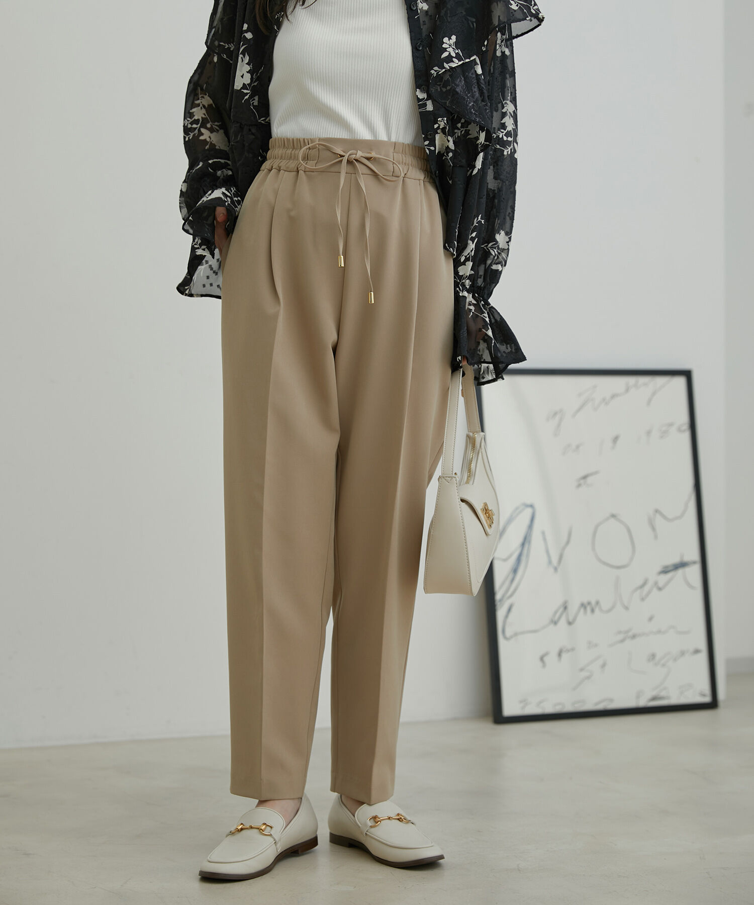 VIS「ドロストイージーテーパードパンツ」|スラックス|