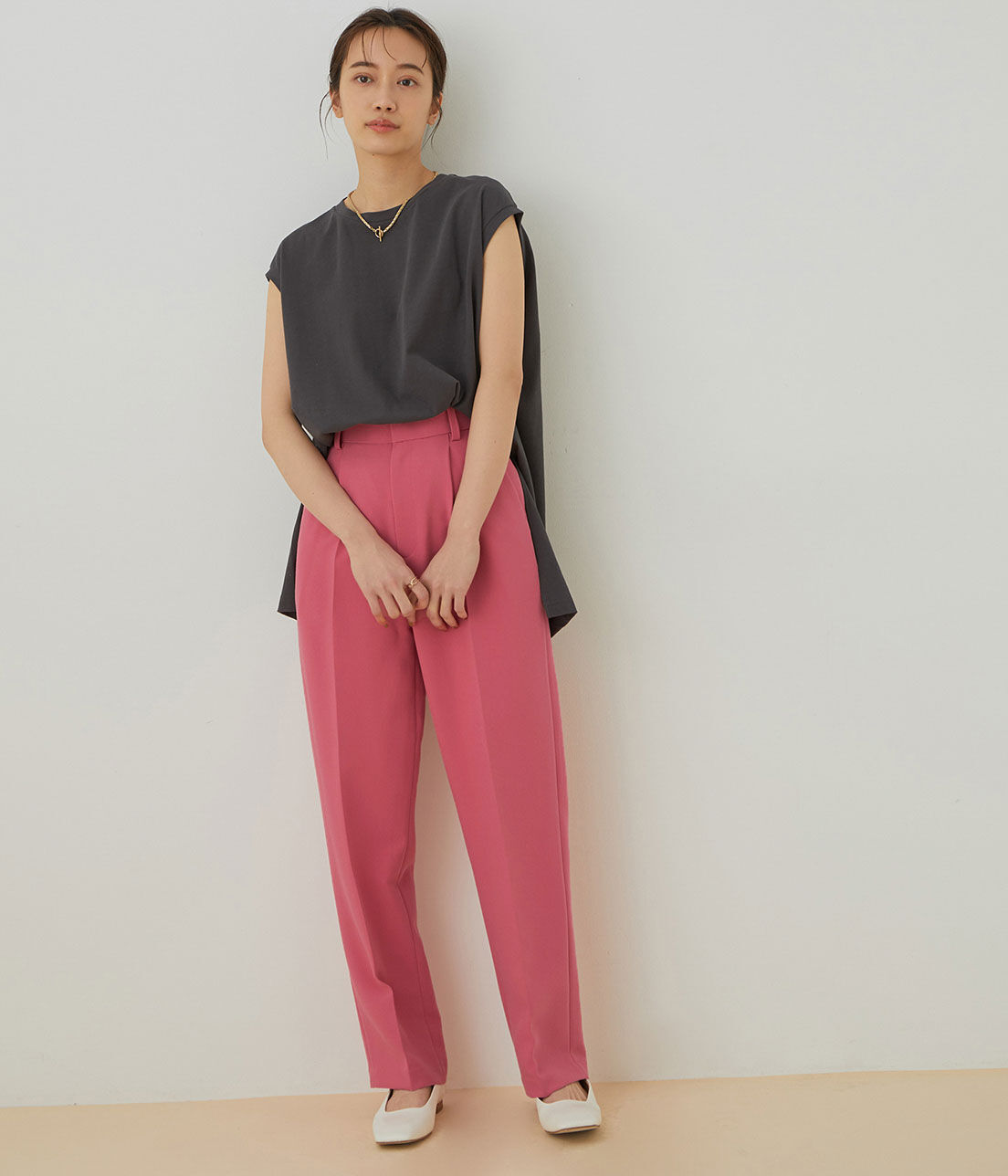 ADAM ET ROPE'「＜洗える＞センタープレスカラーパンツ」|スラックス|