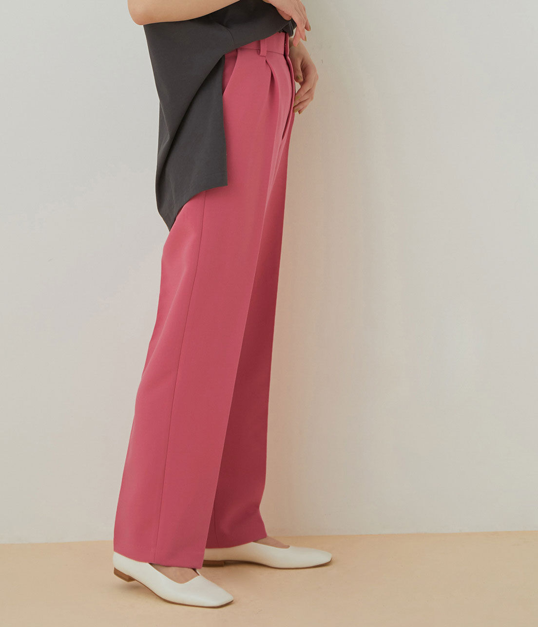 ADAM ET ROPE'「＜洗える＞センタープレスカラーパンツ」|スラックス|