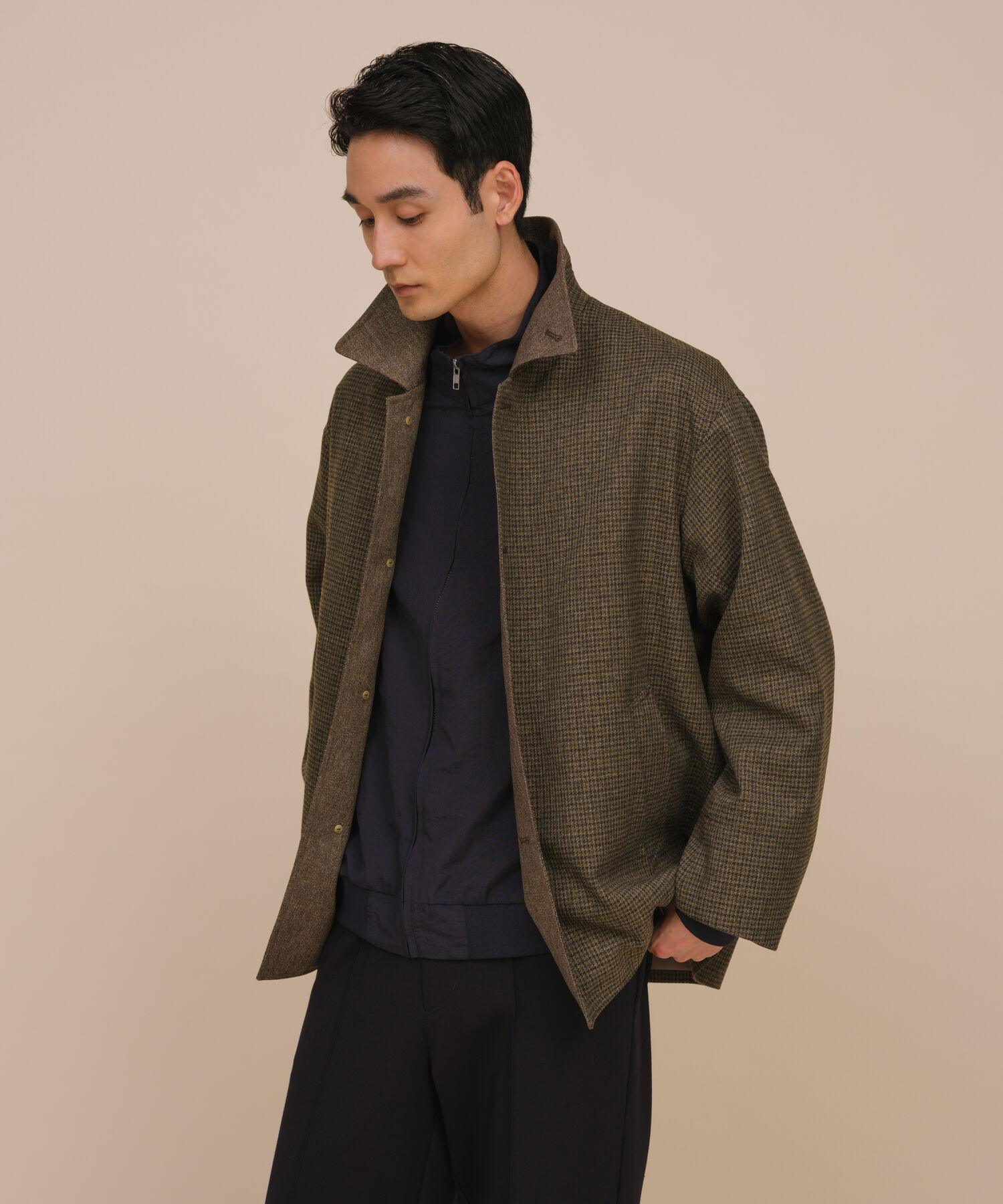 ADAM ET ROPE'「【TECHTWEED】オーバー ショートコート / ロングシーズン着用可能 / イージーケア /サスティナブル / ユニ」|ブルゾン・スタジャン|