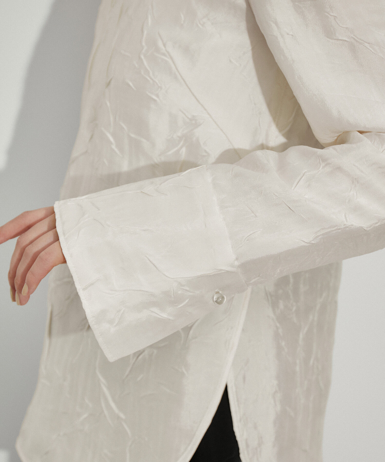 ADAM ET ROPE'「グロッシーTブラウス」|シャツ・ブラウス|