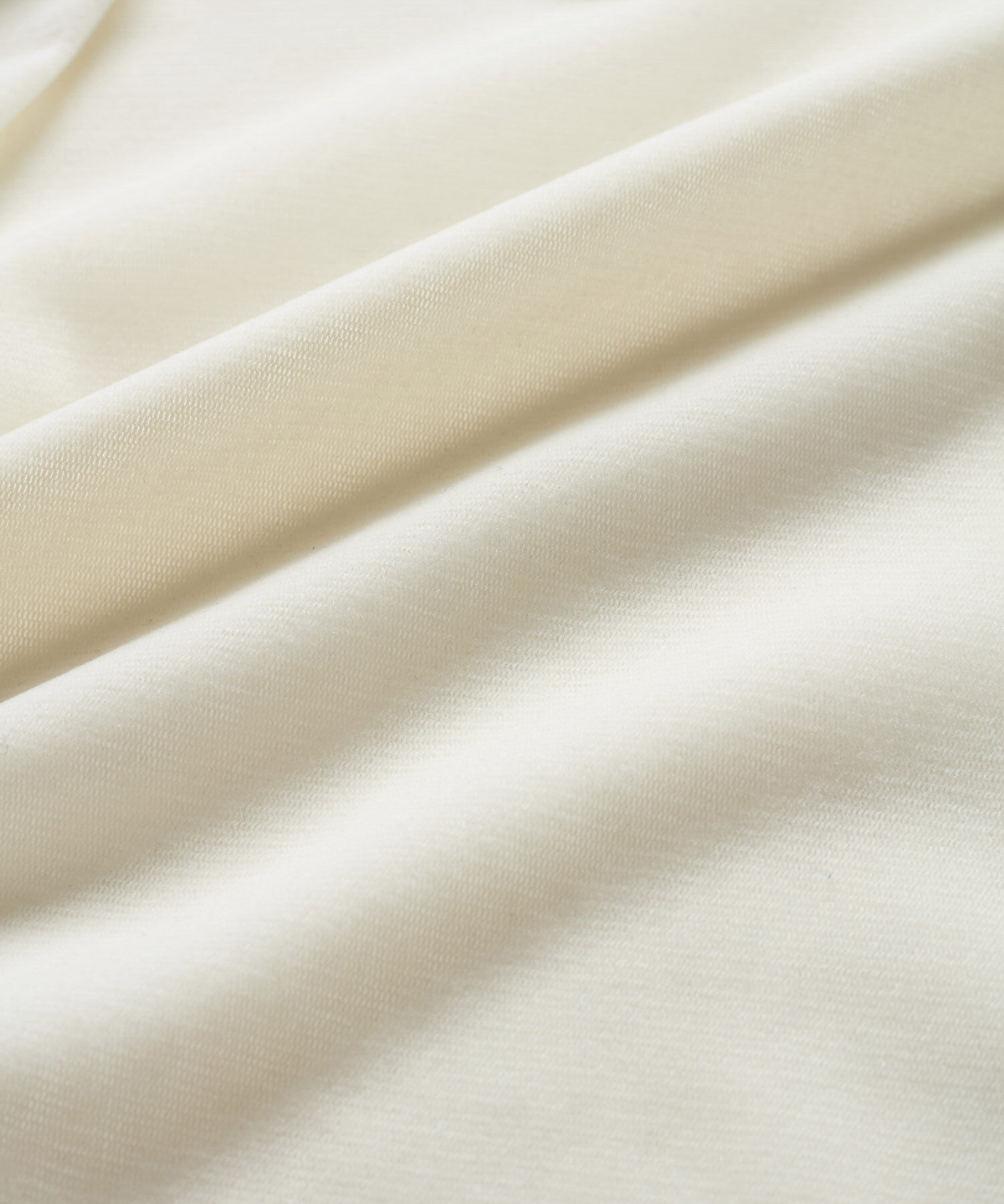 ADAM ET ROPE'「【洗える】クルーネックフロッキープリントプルオーバー」|Tシャツ・カットソー|