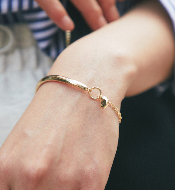  「【GOLDY(ゴールディ)】フックドロップチャームブレスレット」|ブローチ・コサージュ|