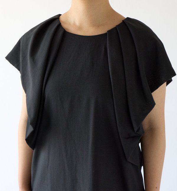  「《夏に快適◎・主役級アイテム》吸湿速乾機能付きフリルワンピース」|その他|