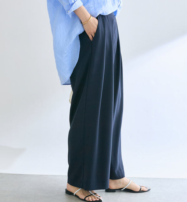  「【ウォッシャブル】【シーズンレスで使える】タックワイドスラックス」|チノ|