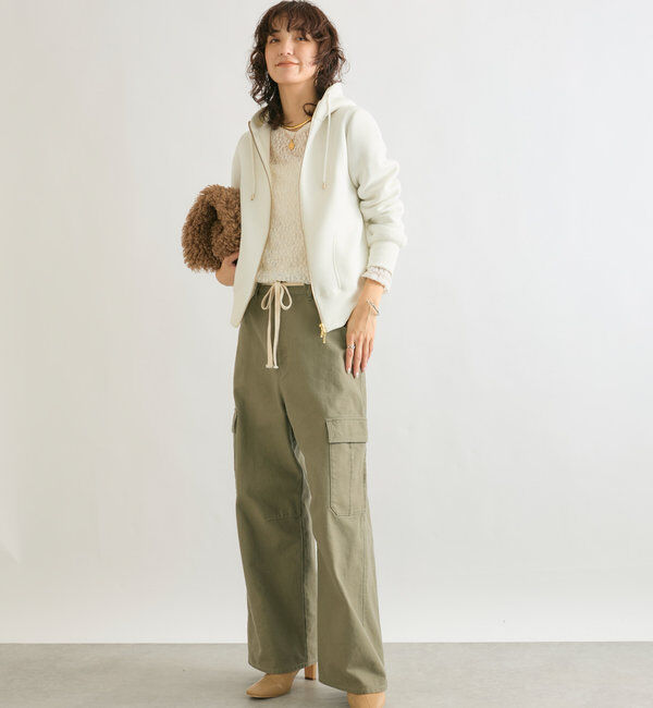  「【ニットのインナーにも】ストレッチフラワーレースカットソー」|Tシャツ・カットソー|