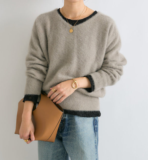  「【ニットのインナーにも】ストレッチフラワーレースカットソー」|Tシャツ・カットソー|