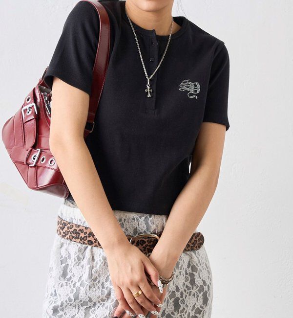  「【WEB限定】ラインストーンヘンリーTEE」|Tシャツ・カットソー|ブラック