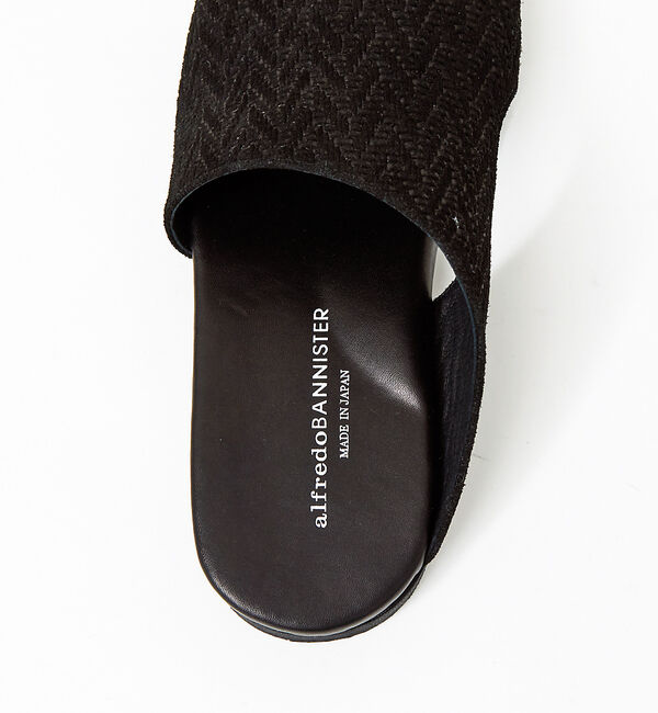 alfredoBANNISTER「アシメントリー レザー ミュール サンダル（メッシュ型押し）」|サンダル|
