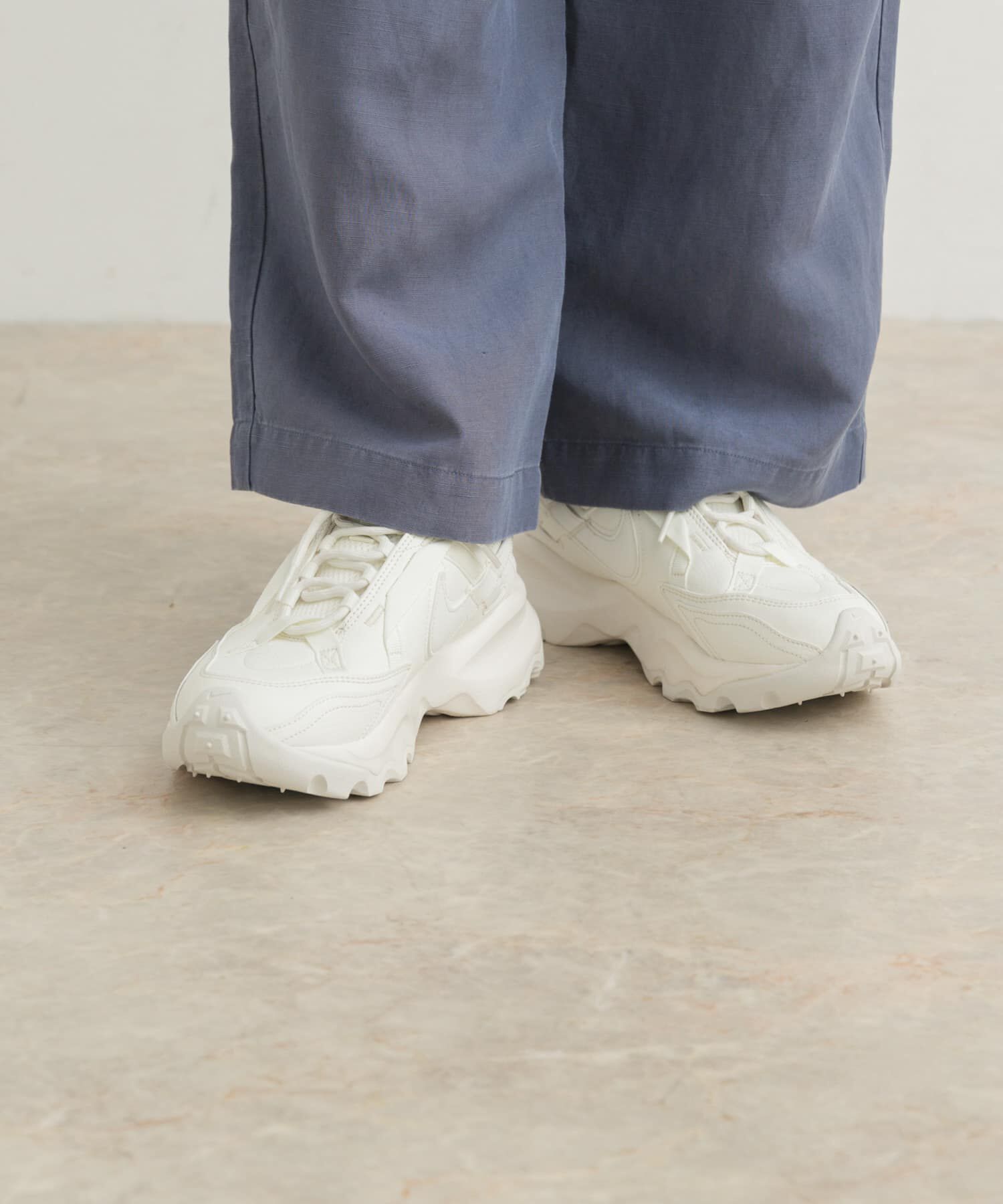 URBAN RESEARCH DOORS「NIKE　TC7900」|スニーカー|