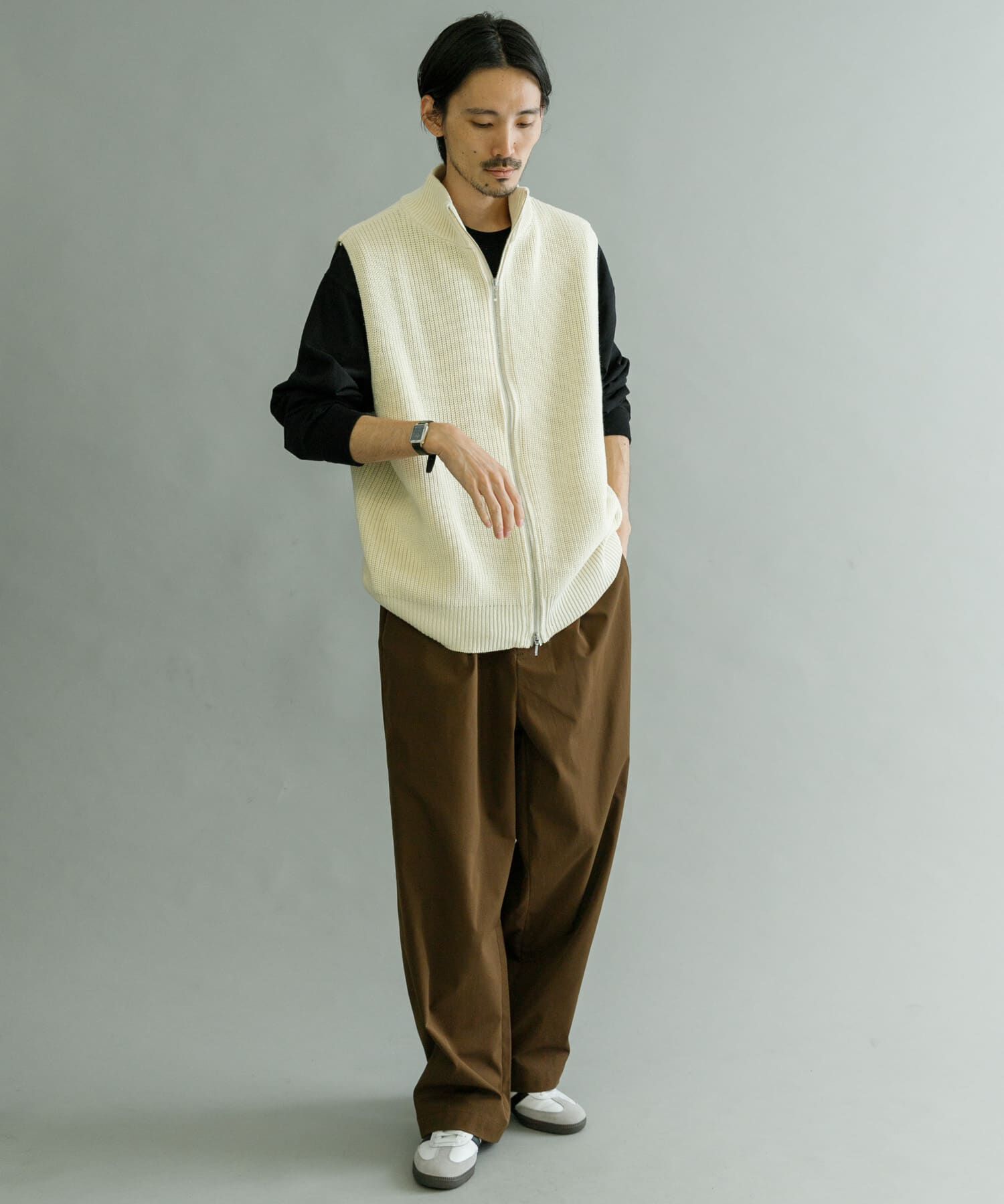 URBAN RESEARCH「URBAN RESEARCH iD　ジップアップニットベスト」|ニット・セーター|