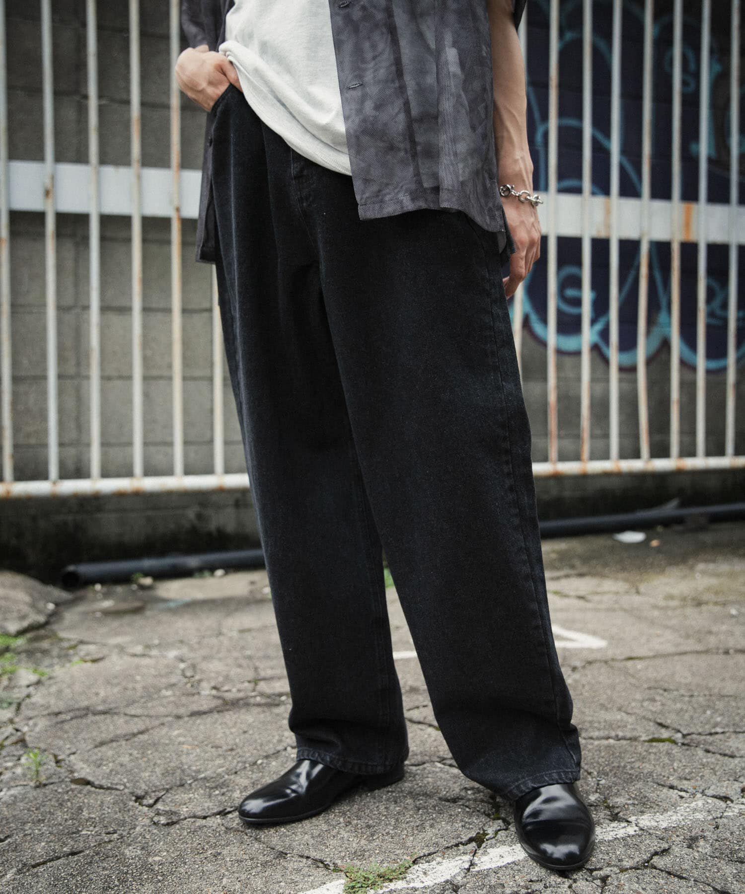 SENSE OF PLACE by URBAN RESEARCH「ストレートデニムパンツ」|デニム|