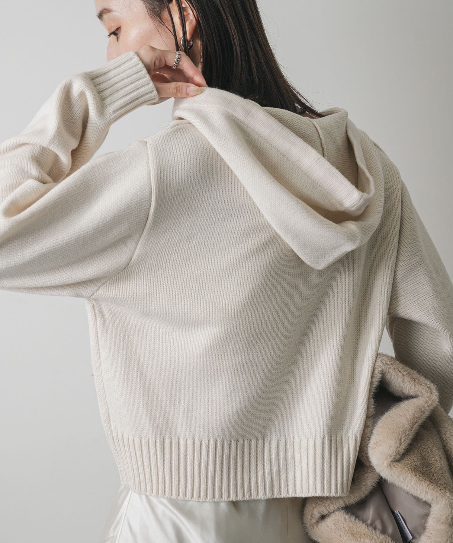 SENSE OF PLACE by URBAN RESEARCH「コンパクトフーディセーター」|ニット・セーター|