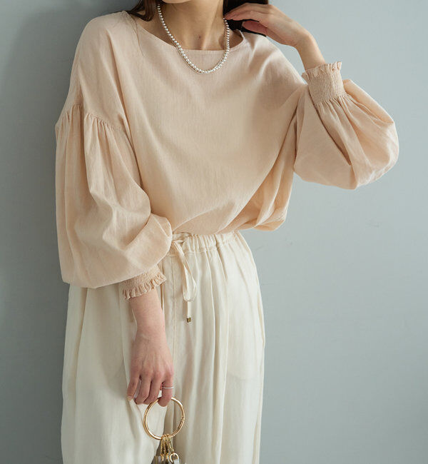  「【WEB限定】コットンガーゼ袖シャーリングプルオーバー」|シャツ・ブラウス|