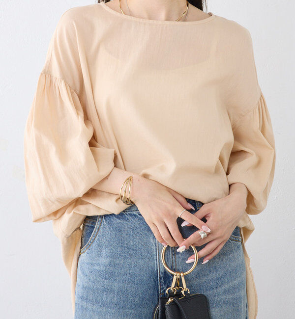  「【WEB限定】コットンガーゼ袖シャーリングプルオーバー」|シャツ・ブラウス|