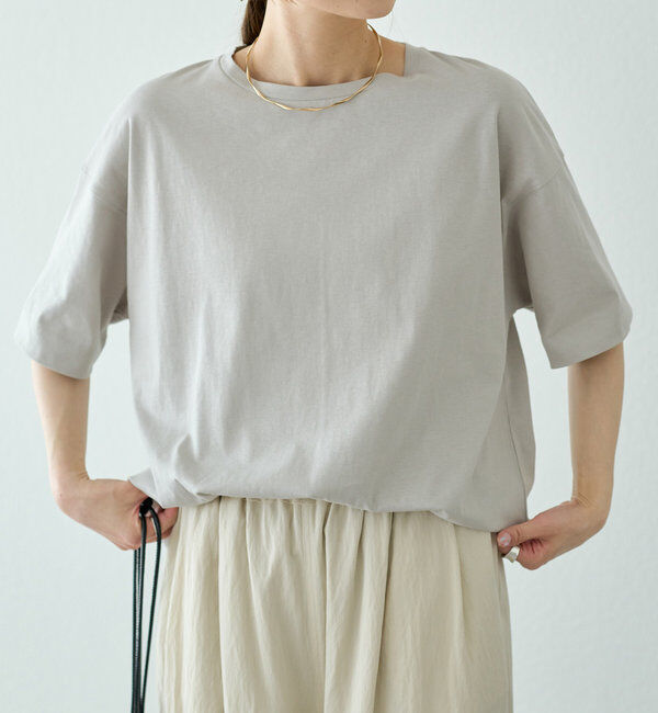  「【汗シミ防止】ワンポイントロゴTシャツ」|Tシャツ・カットソー|グレイッシュベージュ