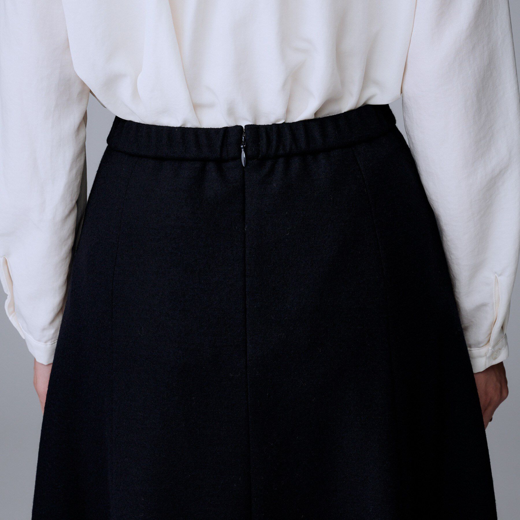 UNTITLED「【ウール100%/ミモレ丈】ミルドスムースフレアスカート」|スカート|