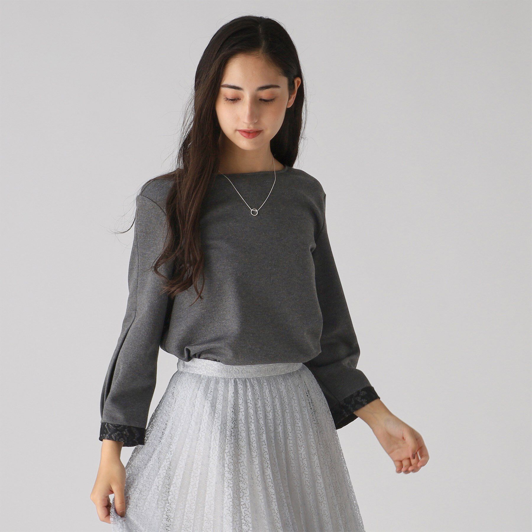 COUP DE CHANCE「【洗える／日本製】袖レースプルオーバージャージ」|Tシャツ・カットソー|チャコールグレー(0