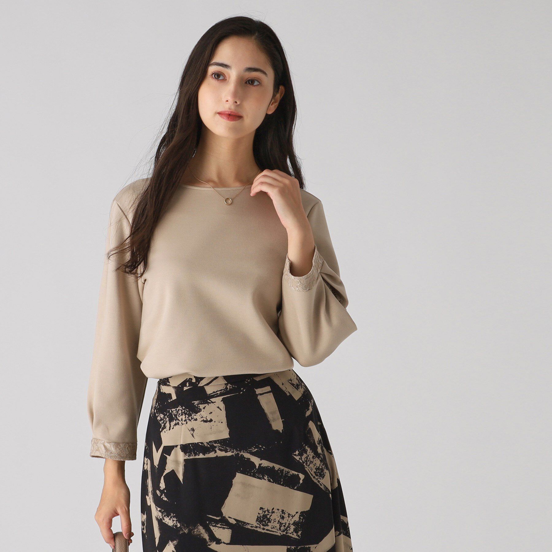 COUP DE CHANCE「【洗える／日本製】袖レースプルオーバージャージ」|Tシャツ・カットソー|グレージュ(050)