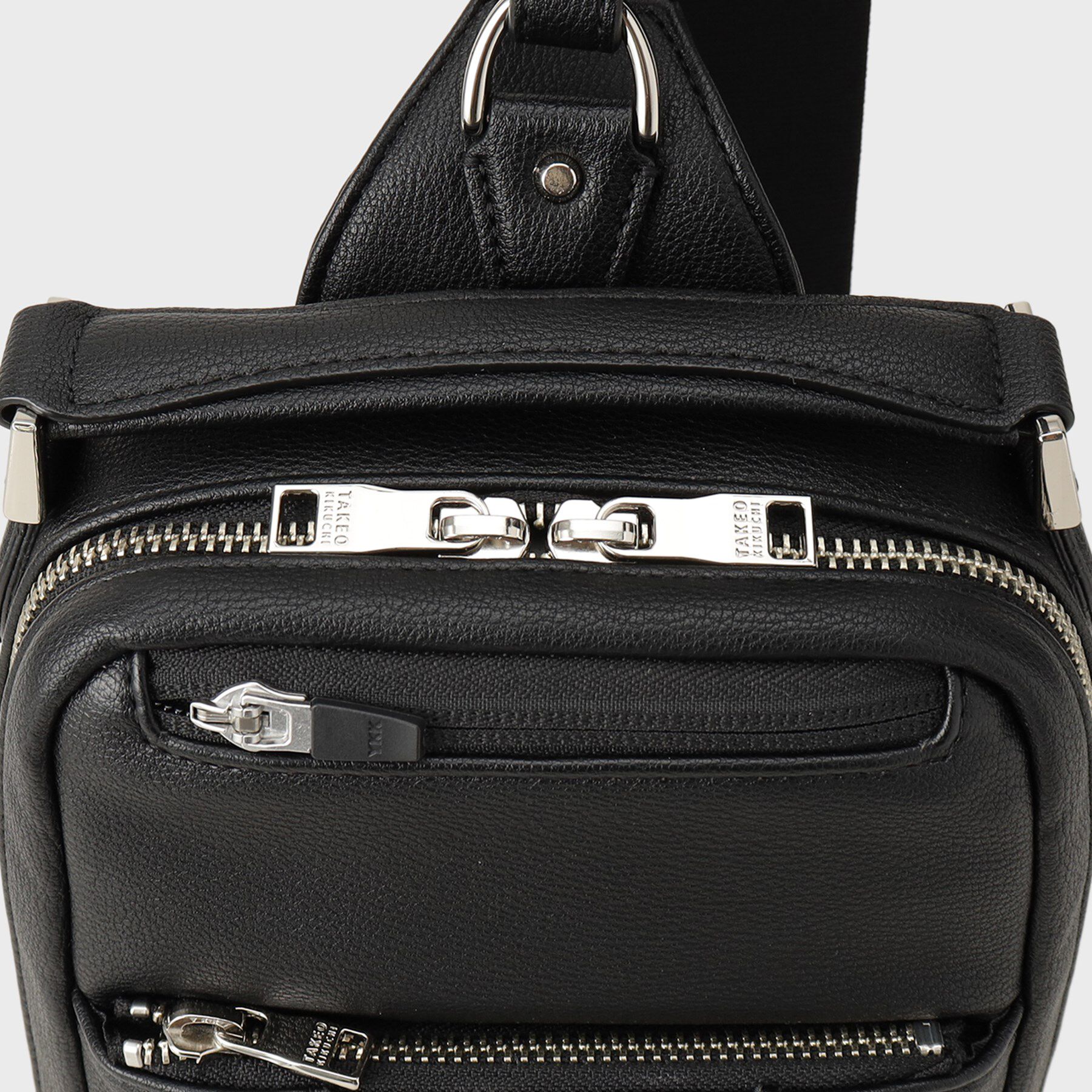 TAKEO KIKUCHI「薄マチ スマート 大人　ワンショルダーバッグ」|ショルダー・メッセンジャー|