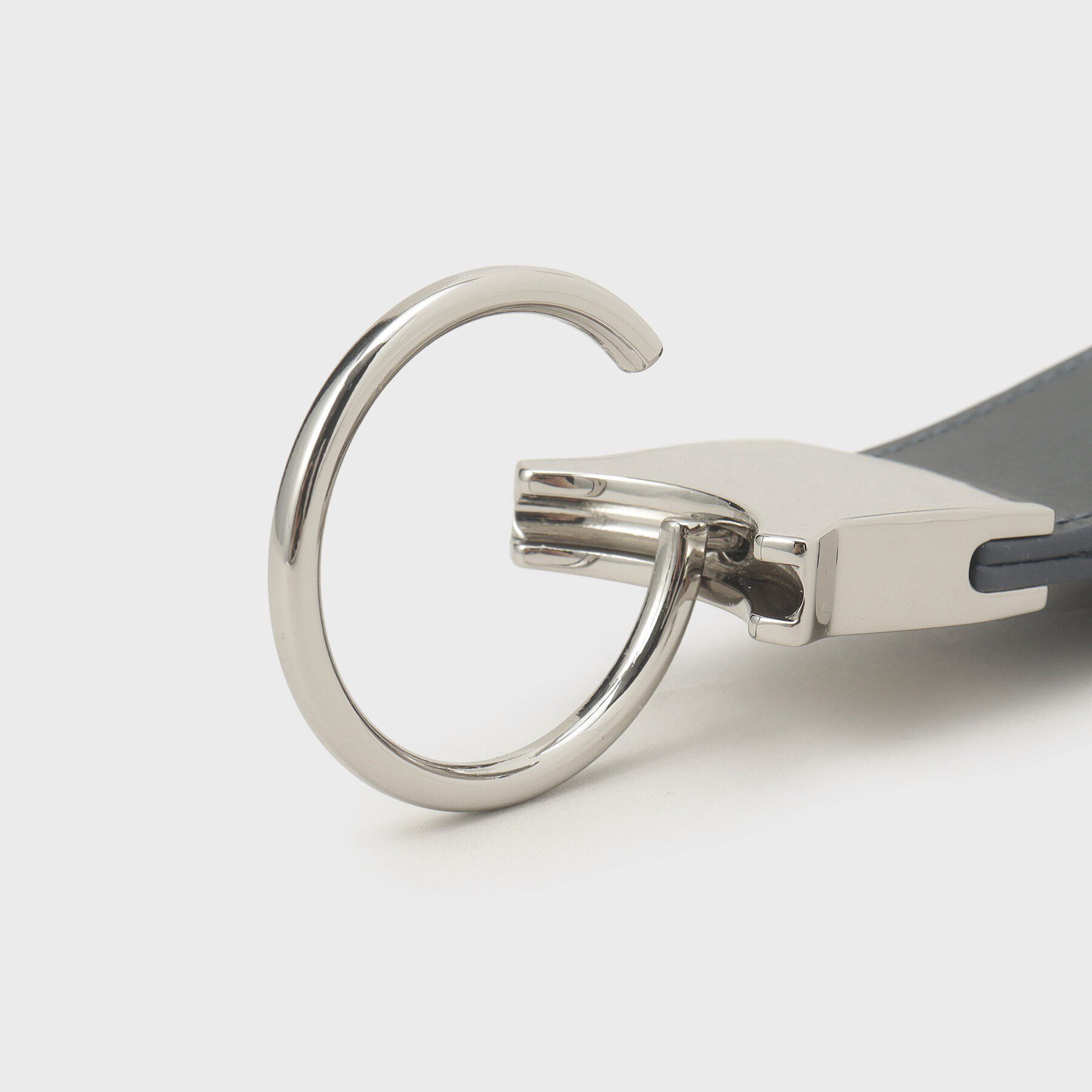 TAKEO KIKUCHI「アンティーク調レザー キーホルダー」|キーケース|