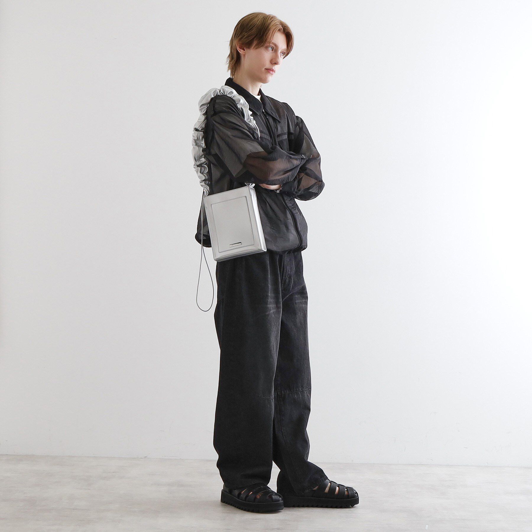 tk.TAKEO KIKUCHI「プレートドロストショルダーバッグ」|ショルダー・メッセンジャー|